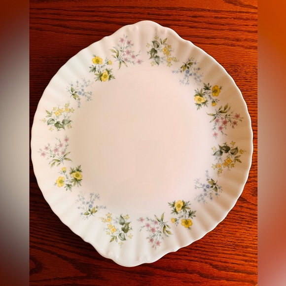 Minton Bone China Spring Valley 12-1/4” x 11 1/2”Handled Cake Plate - Picture 2 of 4